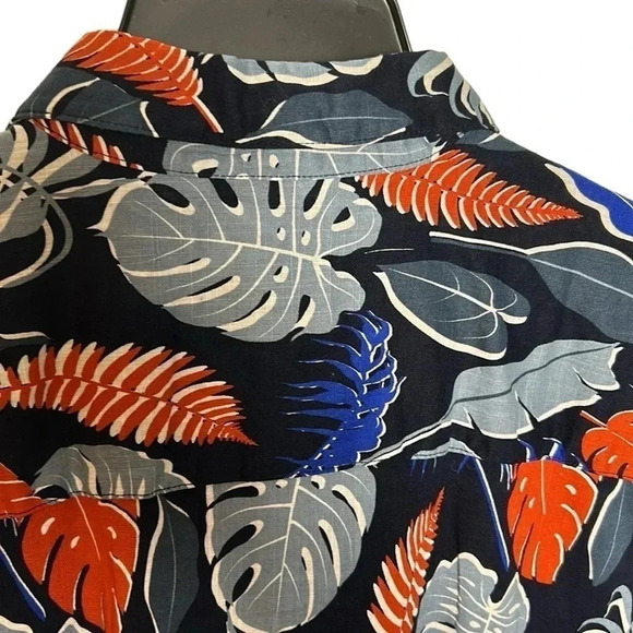 Jack & Jones  Tropical print cotton shirt
multicolor, resortwear,beach
NWT - Picture 8 of 9